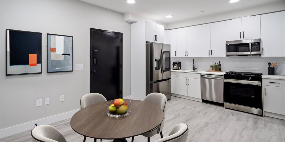 05-80 ROMAINE – 06-Kitchen 1D